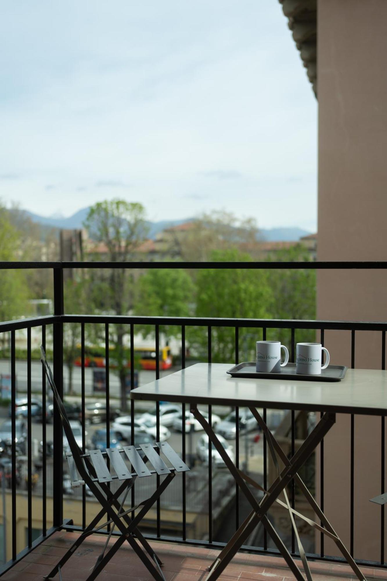 Rga Bergamo House Hotel Luaran gambar